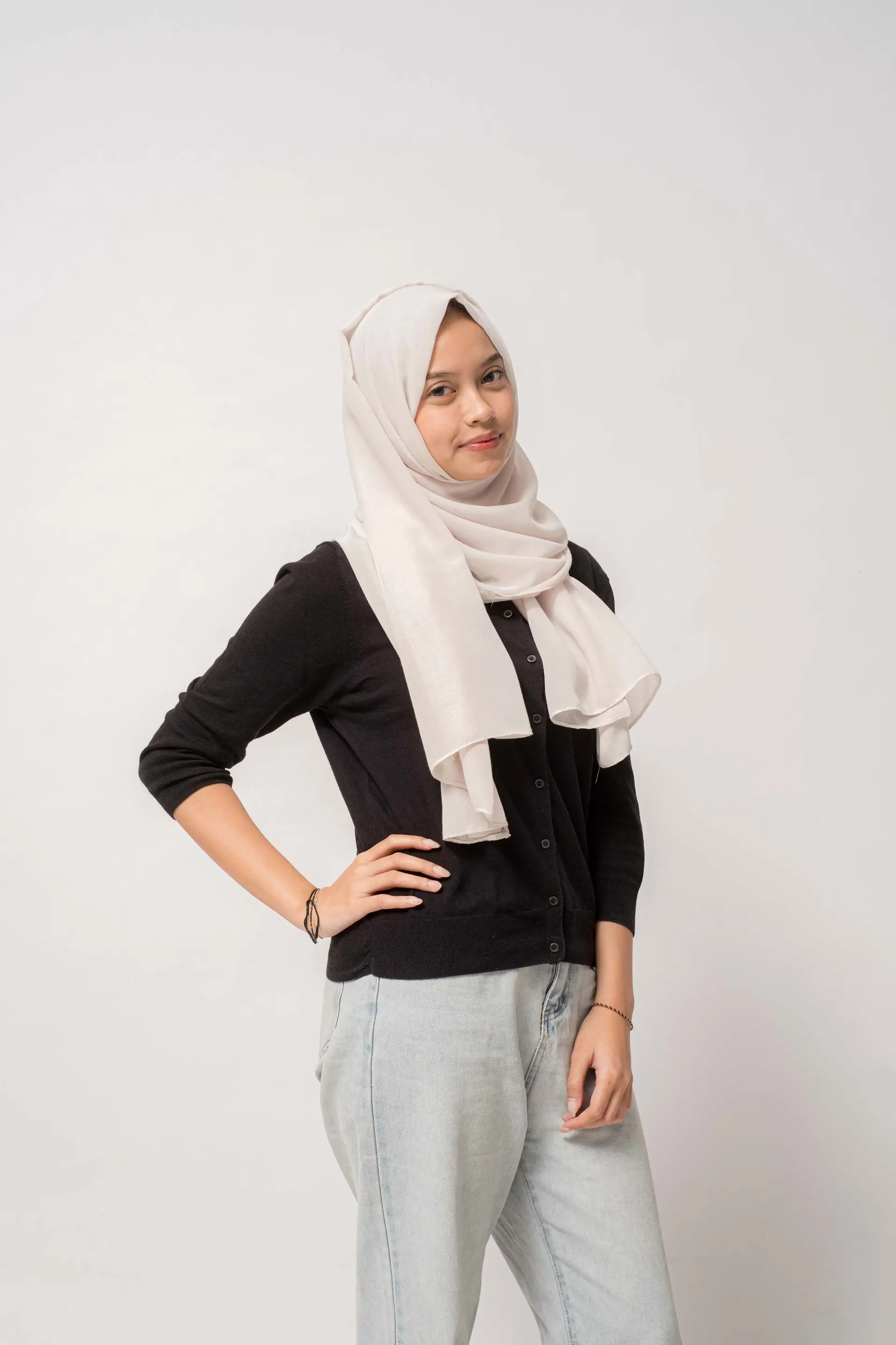 Detail of SYAMSS voile fabric in Pearl